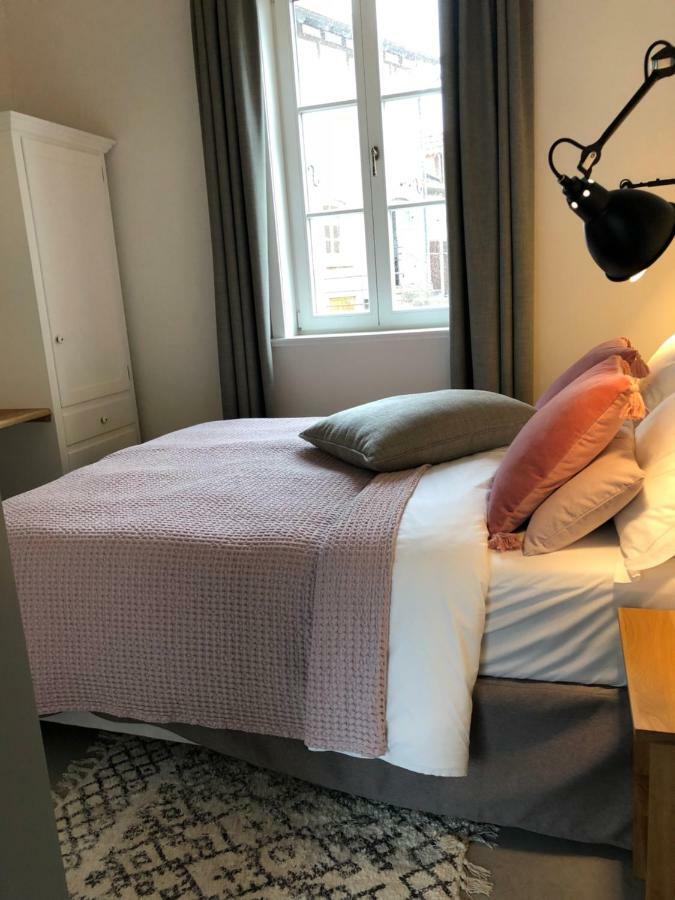Grimm'S Living Apartment Касел Екстериор снимка